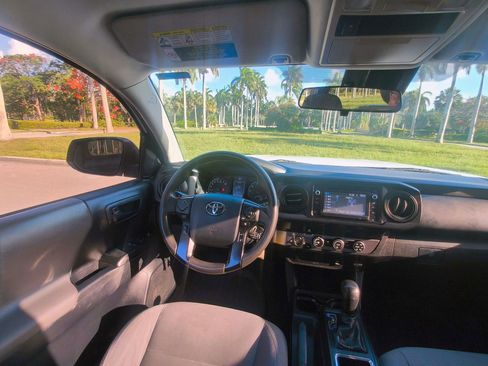 Used 2019 Toyota Tacoma SR RWD image 20