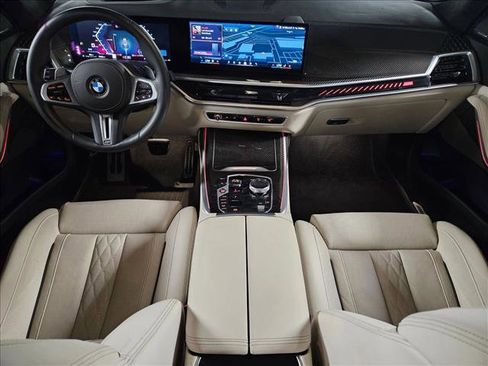 Certified 2025 BMW X7 M60i AWD/4WD image 19