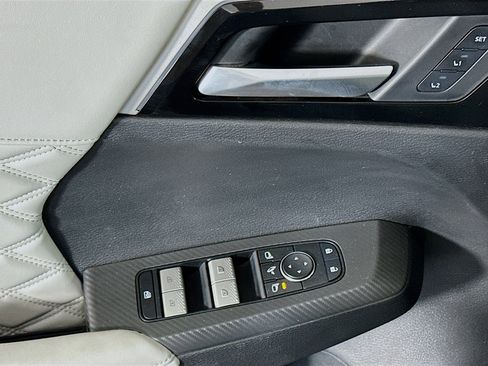 Used 2024 Mitsubishi Outlander SEL image 15