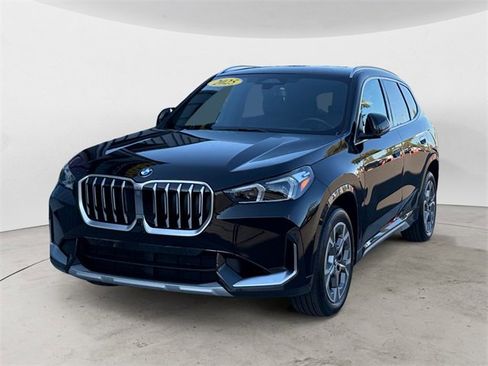 Used 2025 BMW X1 xDrive28i w/ Technology Package image 3
