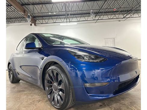 Used 2025 Tesla Model Y Performance image 6