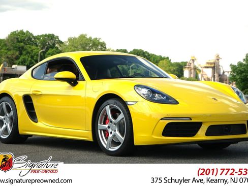Used 2020 Porsche 718 Cayman S w/ Light Design Package RWD image 1