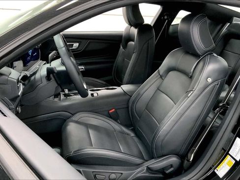 Used 2024 Ford Mustang Premium image 7