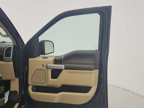 Used 2019 Ford F150 Lariat AWD/4WD image 24