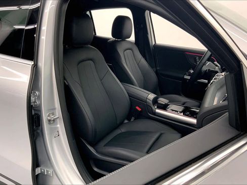 Used 2023 Mercedes-Benz GLA 250 image 11