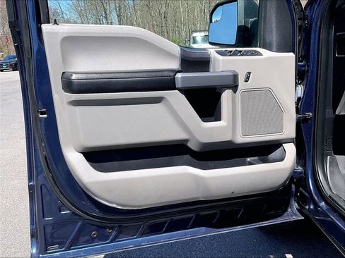 Used 2018 Ford F150 XLT AWD/4WD image 9