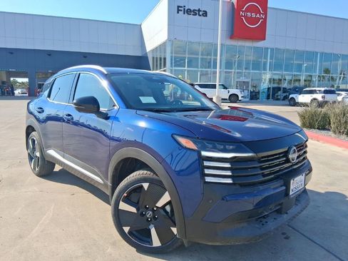 New 2026 Nissan Kicks SR image 1