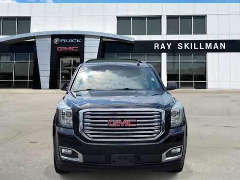 Used 2018 GMC Yukon XL SLT w/ Premium Edition AWD/4WD image 2