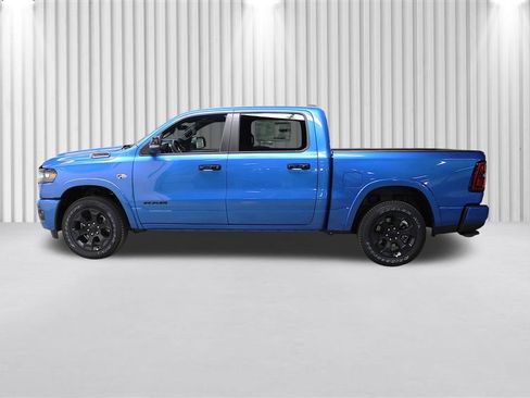 New 2026 RAM 1500 4x4 Crew Cab image 7