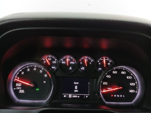 Used 2022 Chevrolet Silverado 1500 Custom image 11