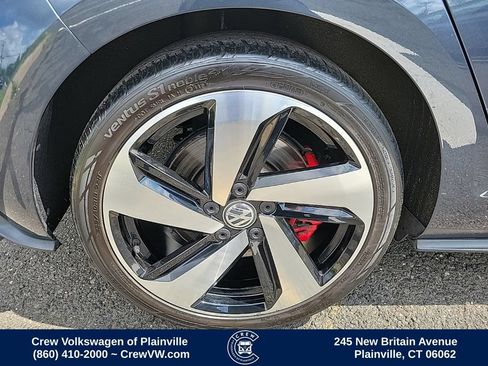 Used 2018 Volkswagen GTI SE w/ SE Leather Package FWD image 20