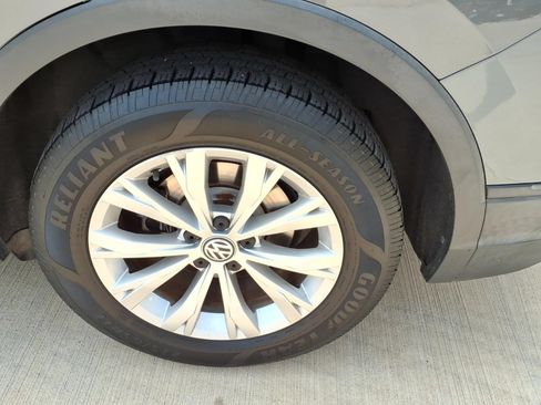 Used 2019 Volkswagen Tiguan S w/ Driver Assistance Package FWD image 9