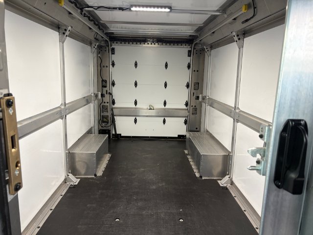Used 2024 Chevrolet Brightdrop 600 w/ Commercial Equipment Package AWD/4WD image 13