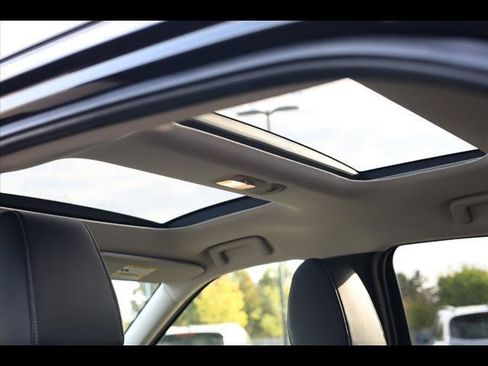 Used 2023 Mitsubishi Eclipse Cross SE image 19