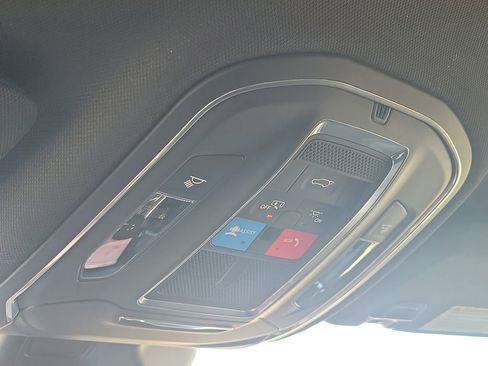 New 2026 Jeep Grand Cherokee Altitude AWD/4WD image 19