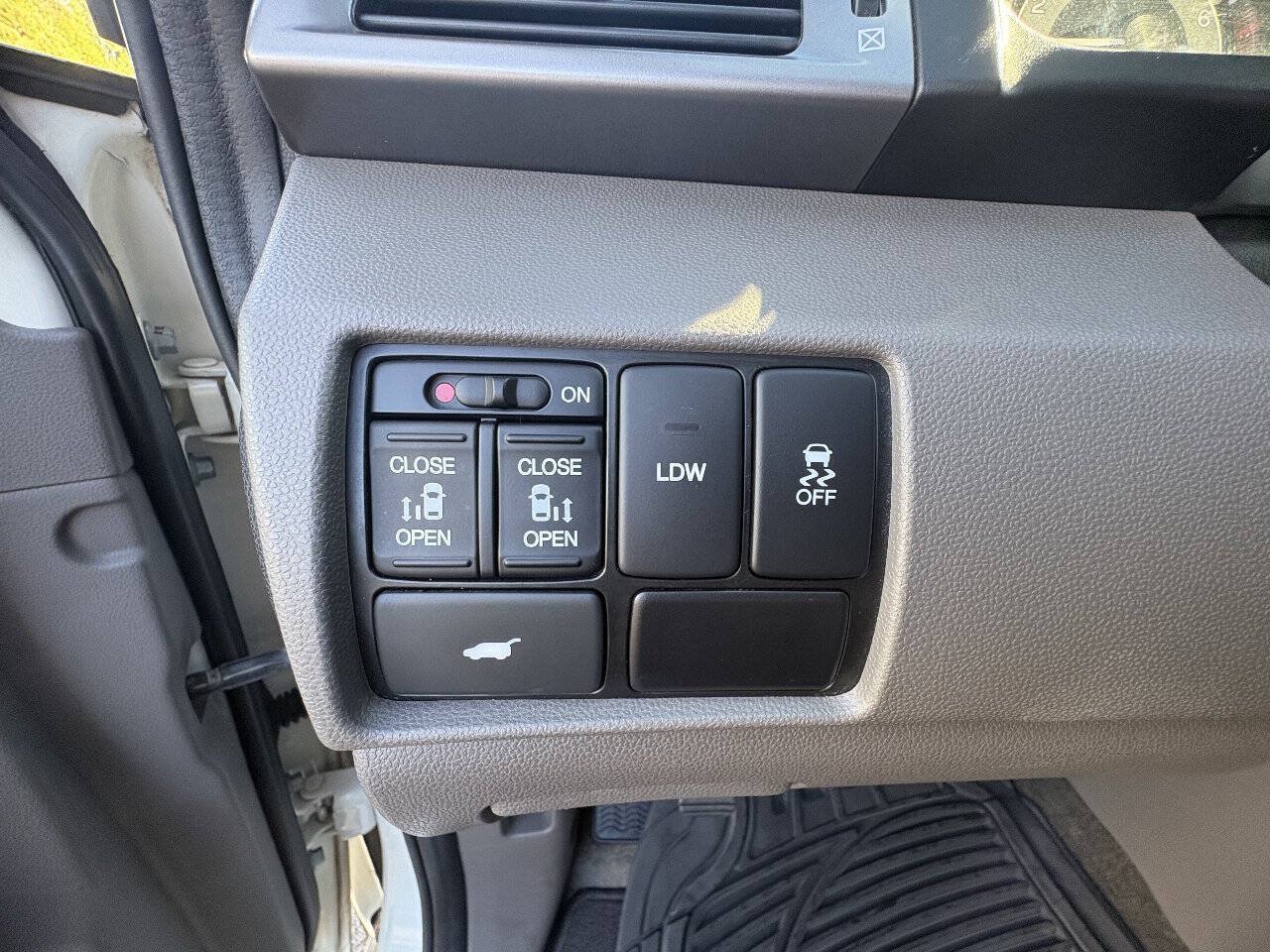 Used 2017 Honda Odyssey EX-L image 13