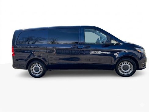 Used 2016 Mercedes-Benz Metris image 8