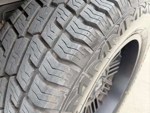 Used 2012 Jeep Wrangler Unlimited Sahara image 19