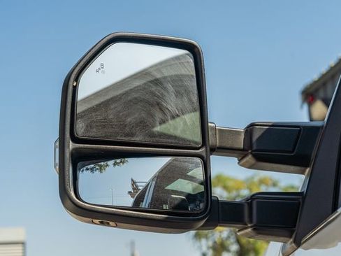 Used 2017 Ford F250 King Ranch w/ King Ranch Ultimate Package image 11