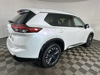 Used 2024 Nissan Rogue Platinum w/ Platinum Premium Package AWD/4WD video 2