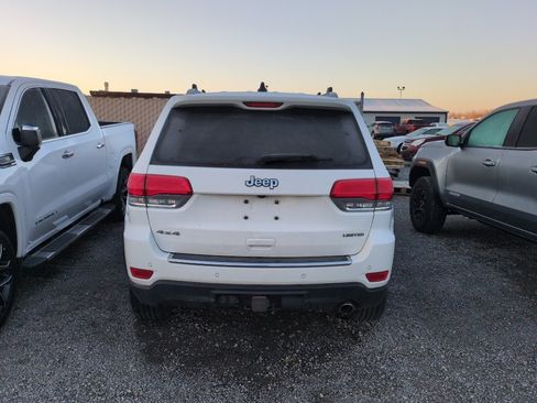Used 2017 Jeep Grand Cherokee Limited image 6