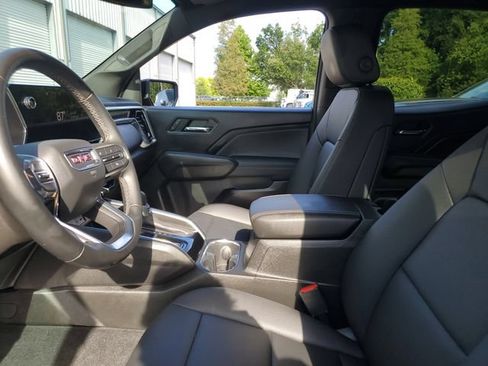 Used 2024 GMC Canyon Elevation w/ Elevation Premium Package RWD image 18