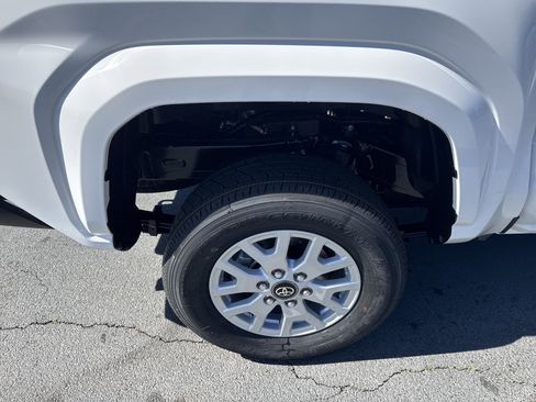 New 2026 Toyota Tacoma 4x4 Double Cab image 11