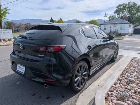 Used 2019 MAZDA MAZDA3 AWD Hatchback image 4