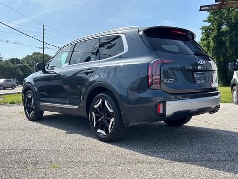 Used 2024 Kia Telluride EX w/ EX Captain's Chair Package AWD/4WD image 6