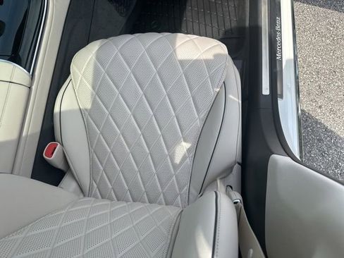Used 2023 Mercedes-Benz S 580 4MATIC Sedan image 42