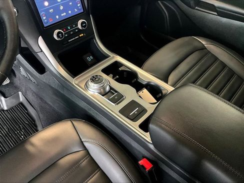 Used 2024 Ford Edge SEL w/ Convenience Package image 20