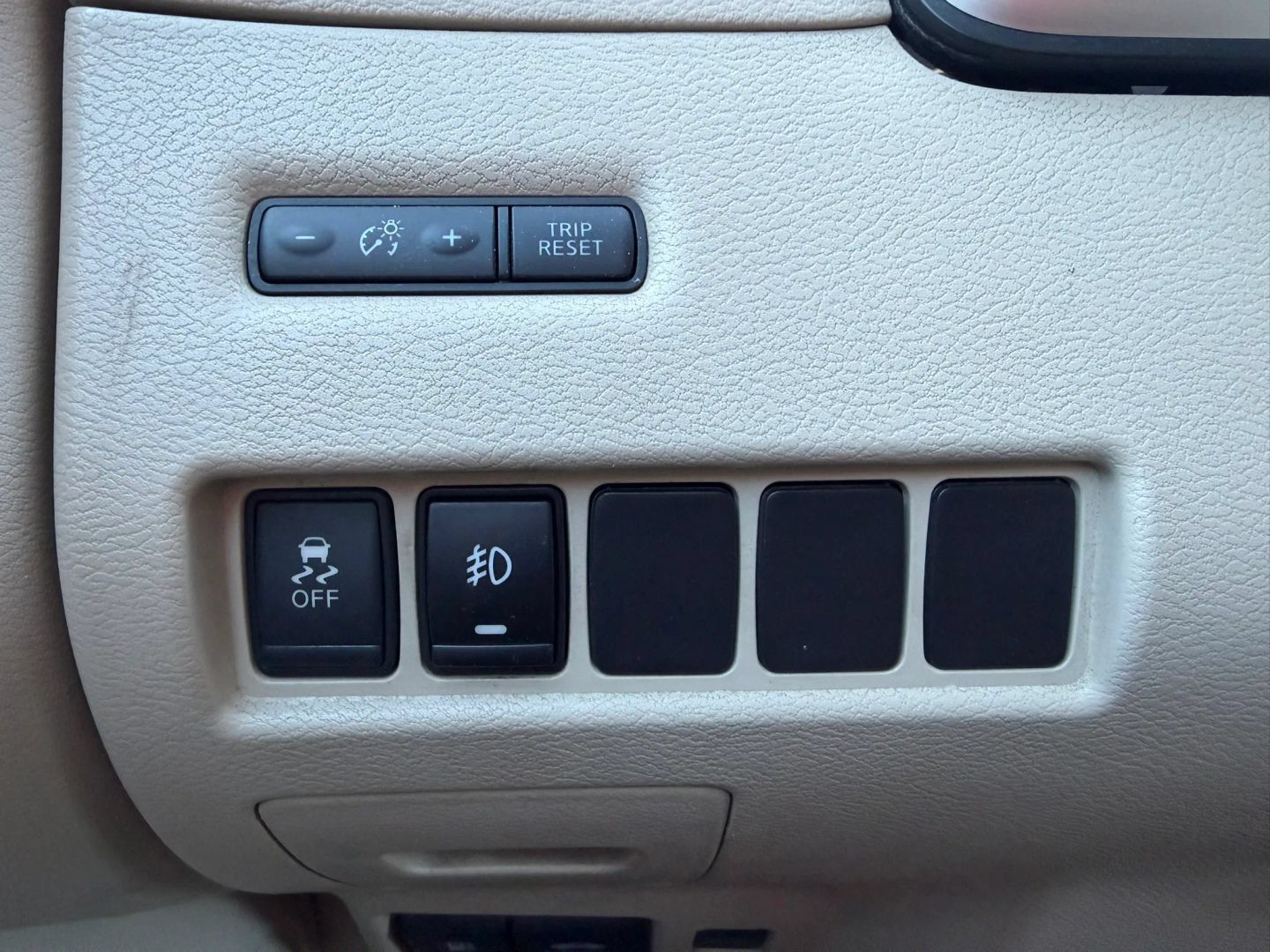 Used 2015 Nissan Murano S FWD image 28