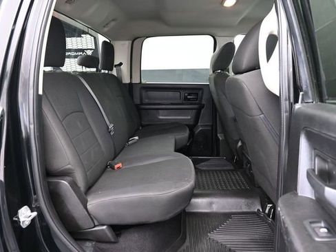Used 2019 RAM 1500 Express w/ Wheel & Sound Group AWD/4WD image 40