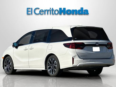 New 2026 Honda Odyssey Elite image 5