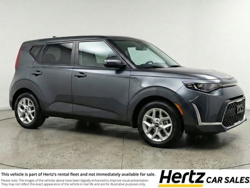 Used 2025 Kia Soul LX w/ LX Technology Package FWD image 1
