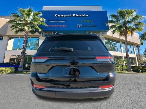 New 2026 Jeep Grand Cherokee Altitude RWD image 6
