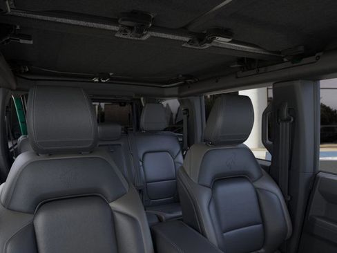 New 2025 Ford Bronco Outer Banks w/ Sasquatch Package image 12