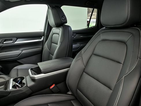 New 2026 GMC Terrain Elevation w/ Elevation Premium Package AWD/4WD image 7