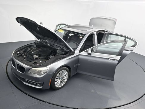 Used 2015 BMW 740i RWD image 40