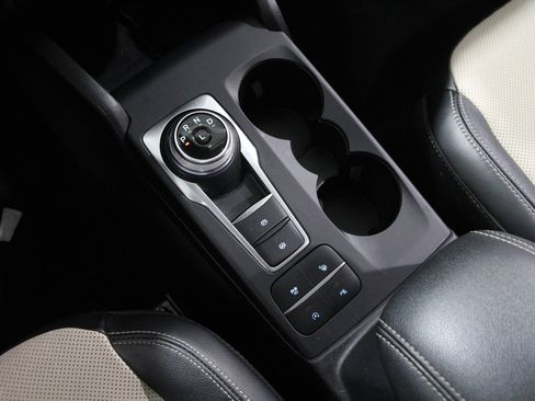 Certified 2022 Ford Escape Titanium w/ Titanium Elite Package image 16