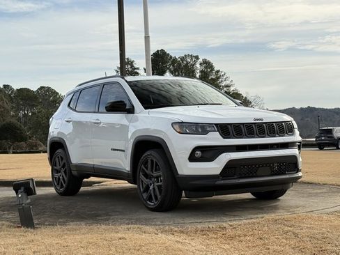 New 2026 Jeep Compass Latitude image 1