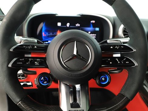 Used 2025 Mercedes-Benz AMG GT 63 image 21