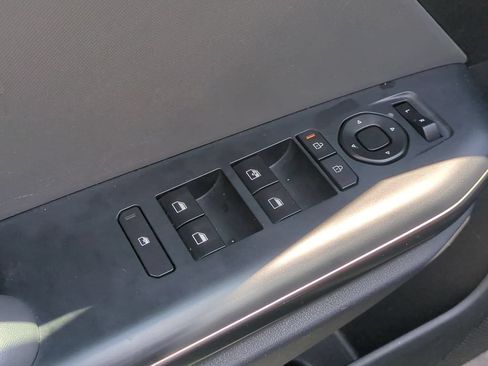Used 2025 Kia K4 FWD image 13