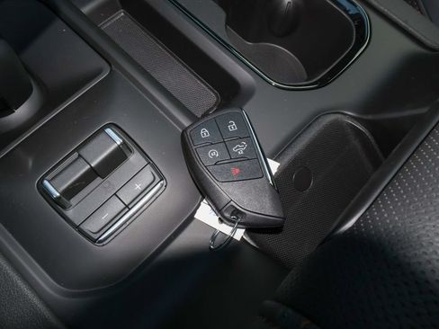New 2026 GMC Sierra 1500 AT4 w/ AT4 Premium Package AWD/4WD image 23