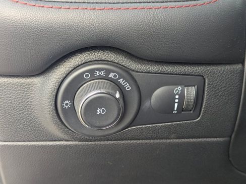 Used 2023 Dodge Durango GT image 22