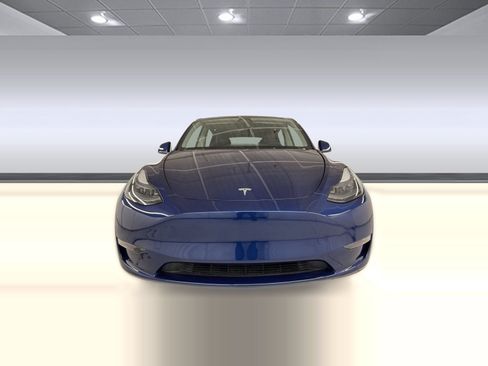 Used 2024 Tesla Model Y Long Range AWD/4WD image 6