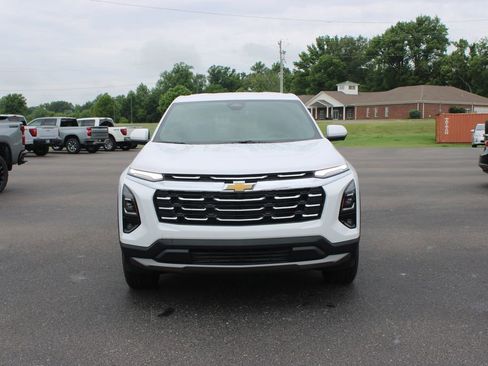New 2026 Chevrolet Equinox LT w/ Safety and Technology Package FWD image 3