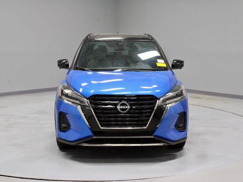 Certified 2023 Nissan Kicks SR w/ SR Premium Package FWD image 9