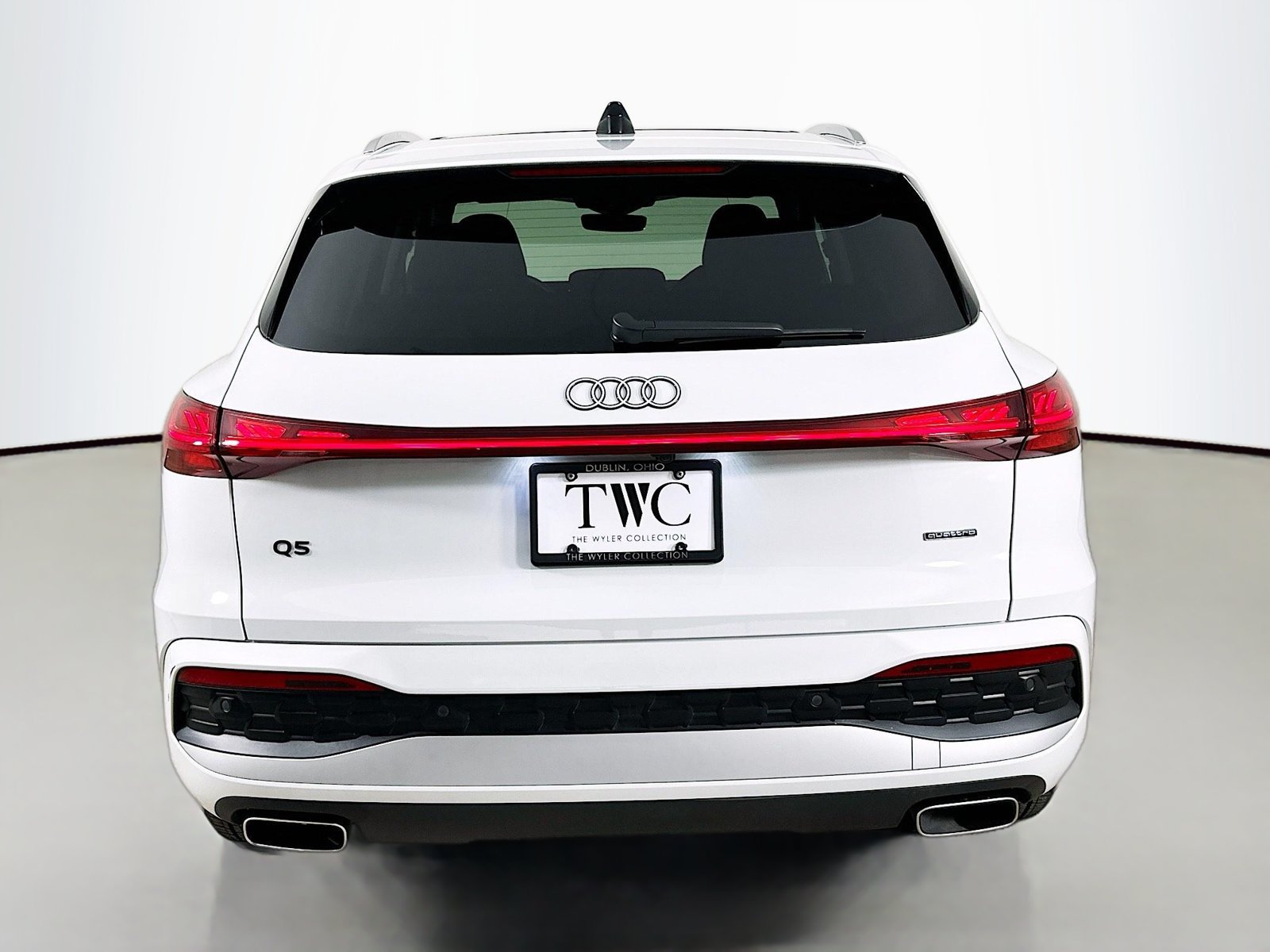 Certified 2025 Audi Q5 Prestige AWD/4WD image 6
