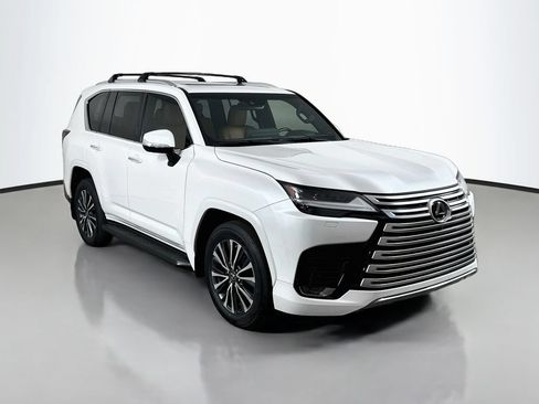 Used 2022 Lexus LX 600 4WD w/ Interior Upgrade Package image 3